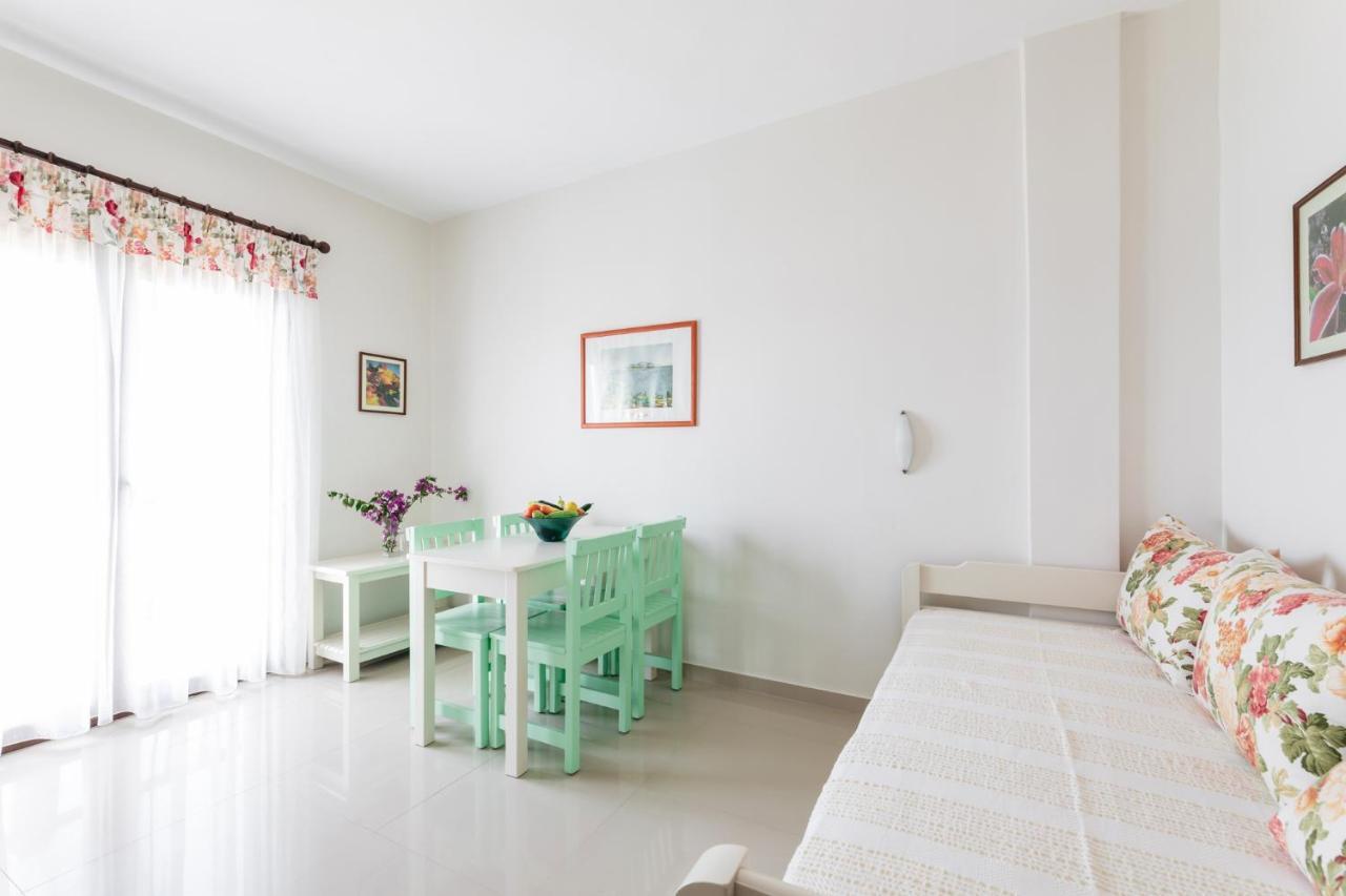 Theoxenia Apartments Ormos Panagias Exterior photo